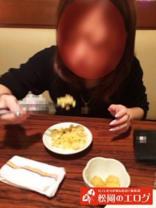 出会い系の人妻と食事へ行った写真